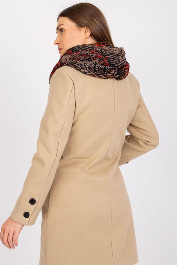 Bēšs un oranžs skurstenis...