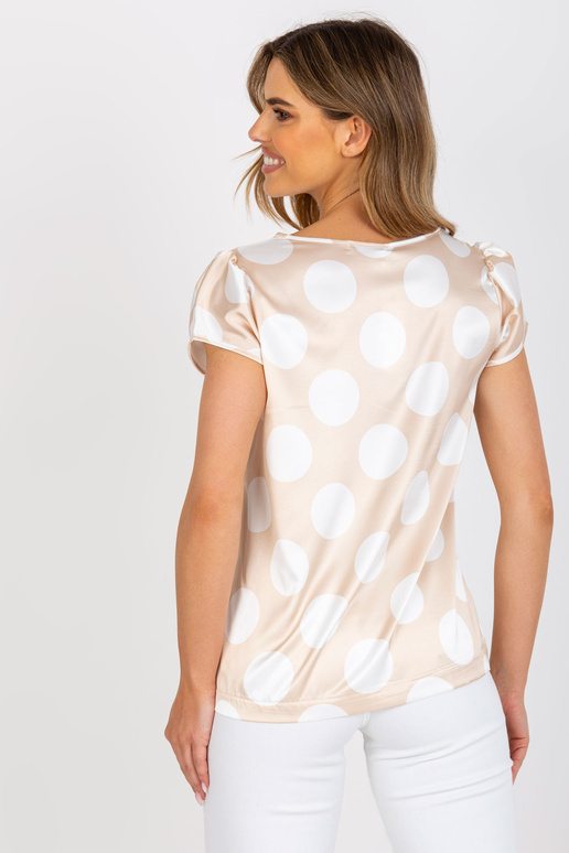 Bēša un balta blūze ar satīna...