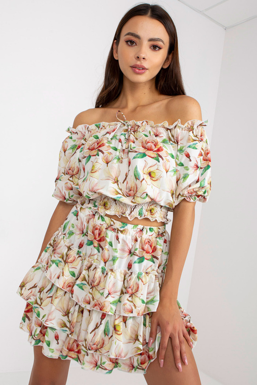 Balts un bordo sieviešu vasaras...