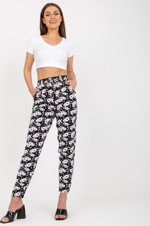 Melnas vieglas bikses no SUBLEVEL...