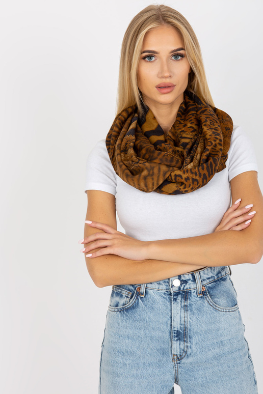 Kamieļu sviru skurstenis dzīvnieku...