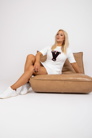 Balta liela izmēra mini...