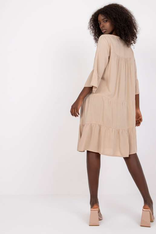 Bēša kleita ar volāniem Humility...