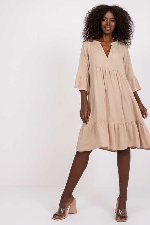 Bēša kleita ar volāniem Humility...