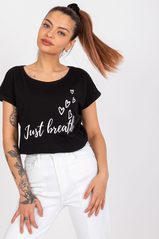 Melns T-krekls ar kokvilnas apdruku...