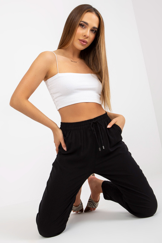 Melnas vieglas bikses no SUBLEVEL...