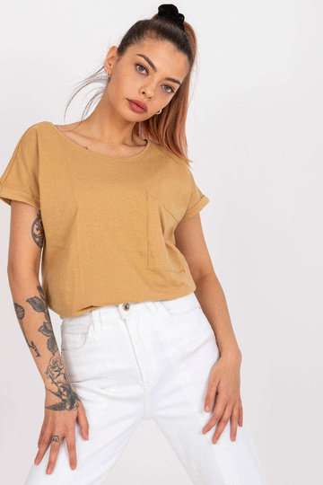 Kamieļu brīvs t-krekls...