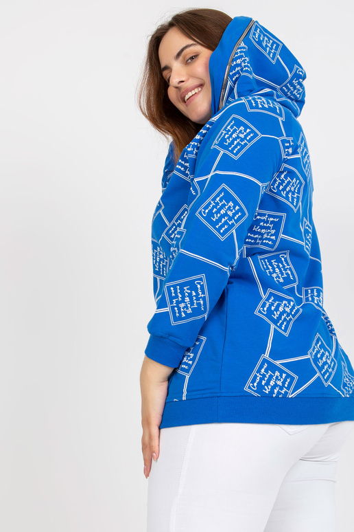 Tumši zils liela izmēra džemperis ar... Tumši zils liela izmēra džemperis ar...