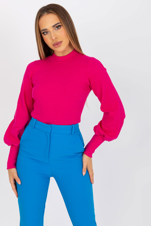 Fuksijas krāsas pieguloša pamata...