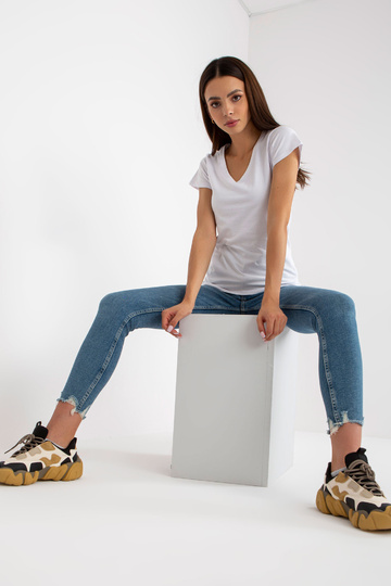 Balts vienkāršs T-krekls ar... 2