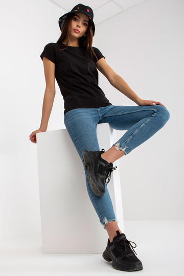 Melns sieviešu pamata... 2