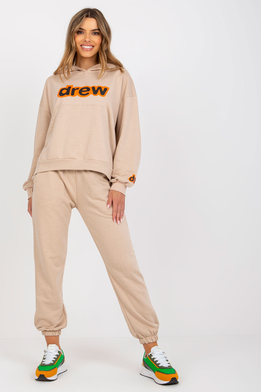 Bēšs divdaļīgs treniņtērpa komplekts...