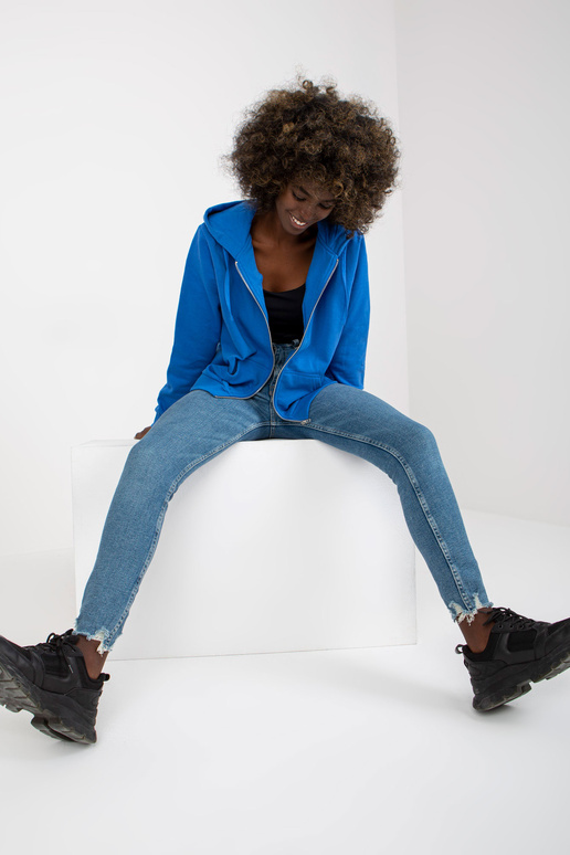 Tumši zils pamata sporta krekls ar... Tumši zils pamata sporta krekls ar...