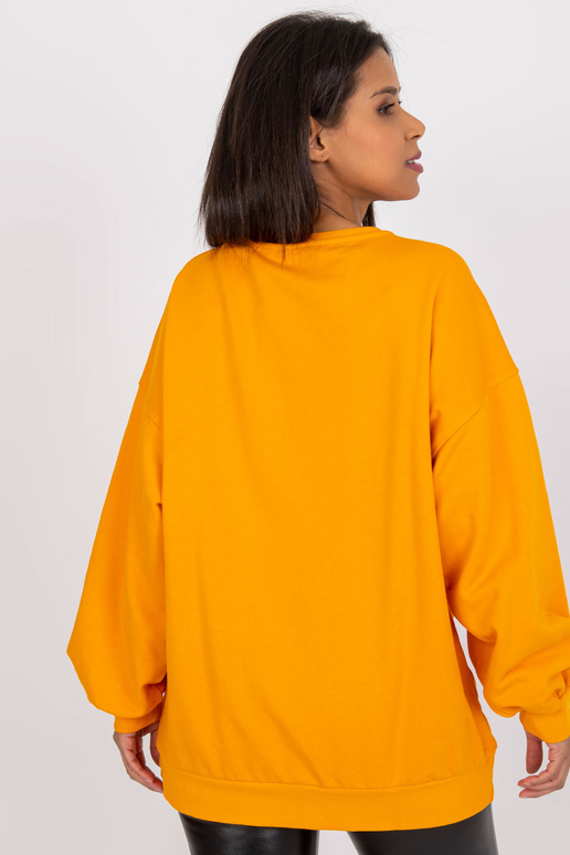 Gaiši oranžs brīvs džemperis Miley