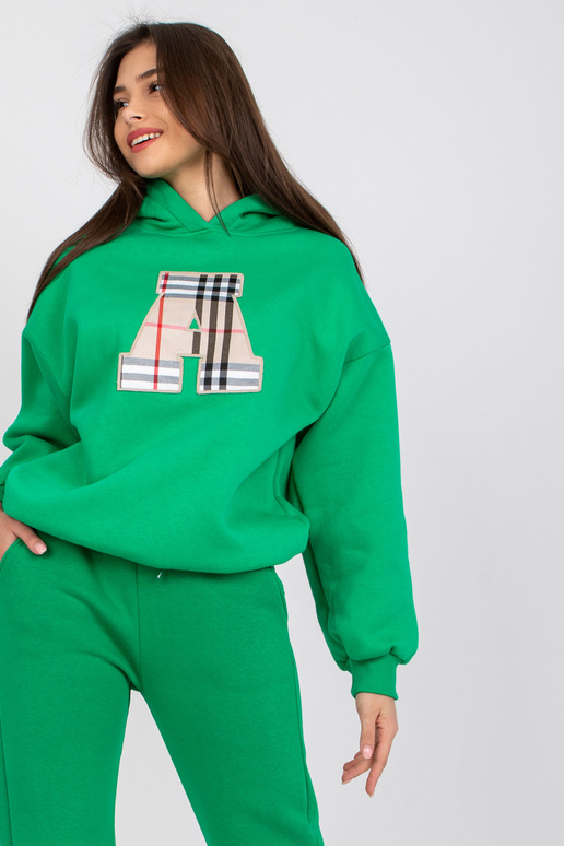 Zaļš džemperis ar plāksteri un kapuci...