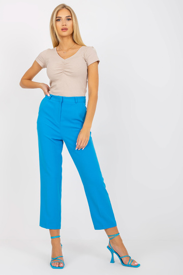 Zilas sieviešu uzvalka...