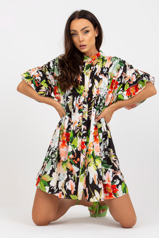 Melna gaisīga ziedu kleita ar volāniem