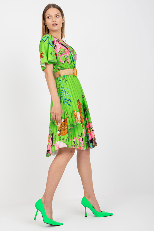 Gaiši zaļa kleita ar apdrukām un pīto...