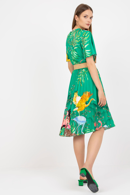 Zaļa kroku kleita ar apdrukām un pītu...