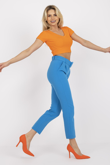 Zilas sieviešu uzvalka...