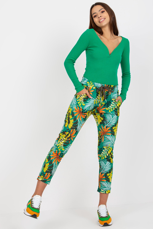 Zaļas raksta sporta bikses ar kabatām