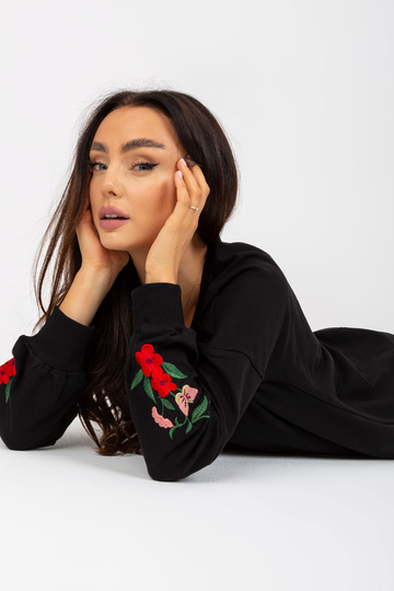 Melna mini sporta... 2