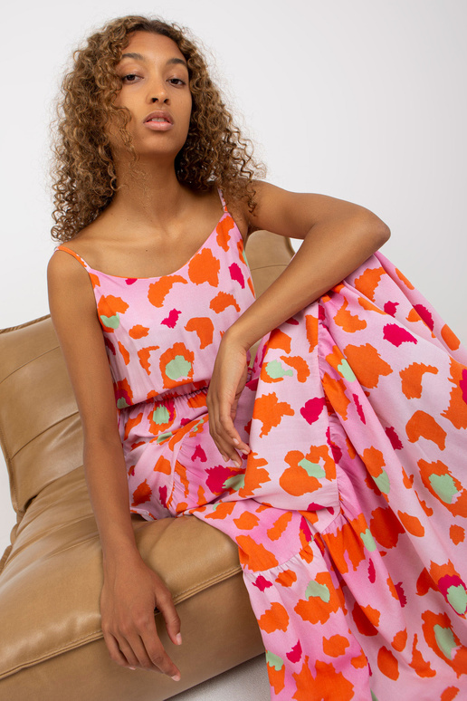 Gaiši rozā maxi kleita ar volāniem un...