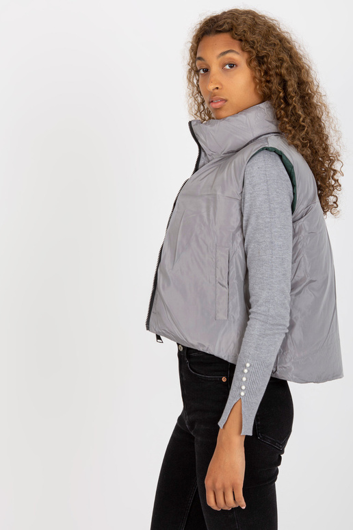 Tumši zaļa īsa dūnu veste ar vatējumu