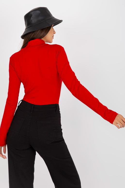 Sarkana pamata blūze ar apkakli un... Sarkana pamata blūze ar apkakli un...