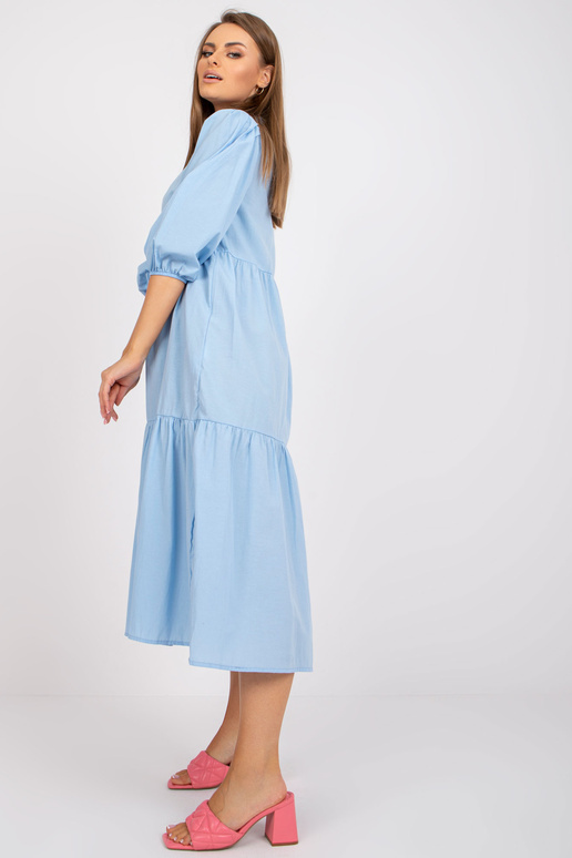 Gaiši zila kokvilnas volānu midi...