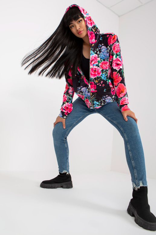 Melns un rozā velūra ziedu džemperis... Melns un rozā velūra ziedu džemperis...