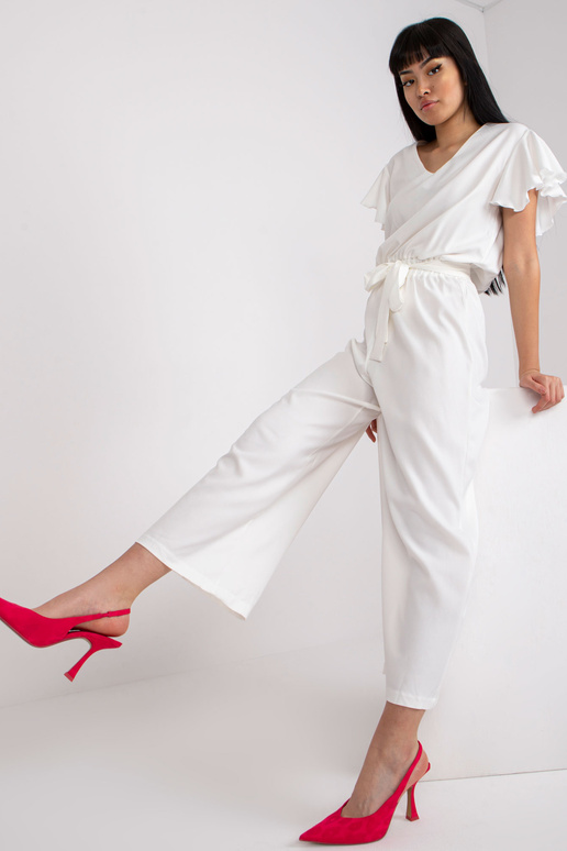 Ecru sieviešu kombinezons ar iesiešanu