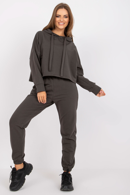 Haki krāsas pamata sporta tērpa...