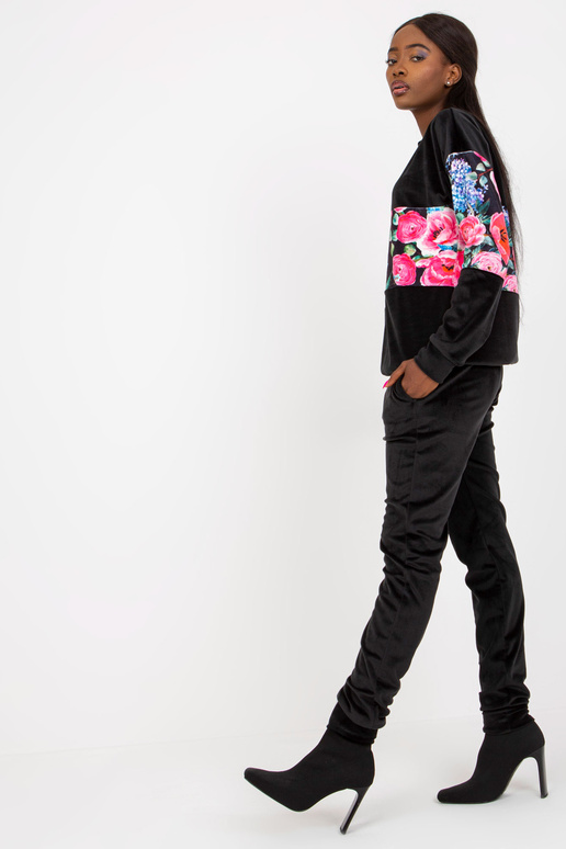 Melns divdaļīgs velūra komplekts ar...