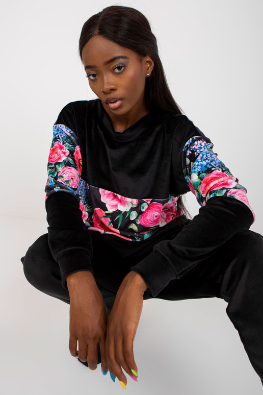 Melns divdaļīgs velūra komplekts ar...