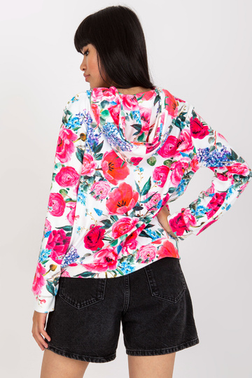 Balts un rozā ziedu...