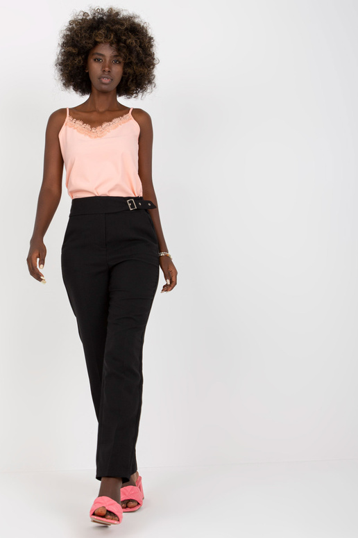 Melnas auduma uzvalka bikses ar kabatām Melnas auduma uzvalka bikses ar kabatām