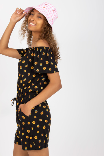 Melns īss spāņu kombinezons...