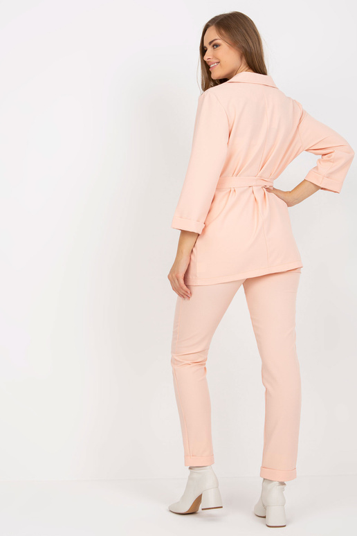 Persiku divdaļīgs elegants komplekts... Persiku divdaļīgs elegants komplekts...