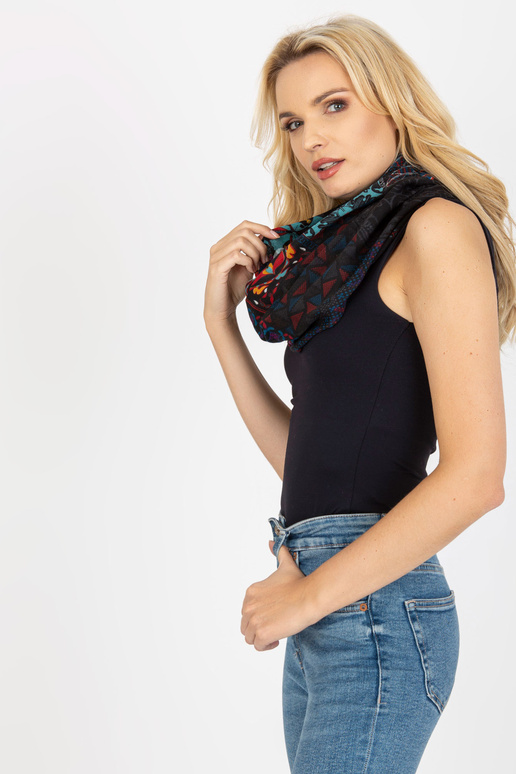 Schwarzer Schlingenkamin mit Viskose