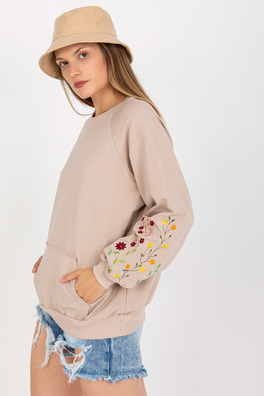 Bēšs oversize džemperis bez kapuces...