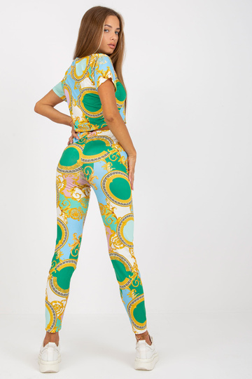 Zaļš pieguļošs ikdienas...