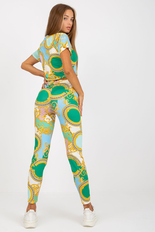 Zaļš pieguļošs ikdienas komplekts ar...