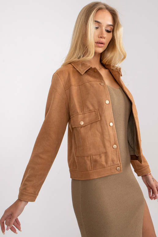 Gaiši brūna pārejas jaka ar spiedpogu...