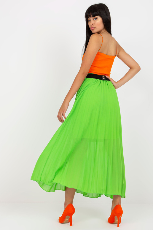 Gaiši zaļi maksi kroku svārki ar jostu