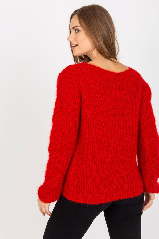 Tumši sarkans pūkains klasisks...