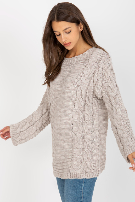 Gaiši bēšs džemperis ar lielizmēra...