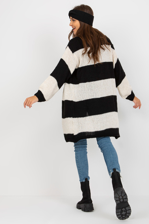 Ekrūmelns brīvs adīts jaciņš OCH BELLA