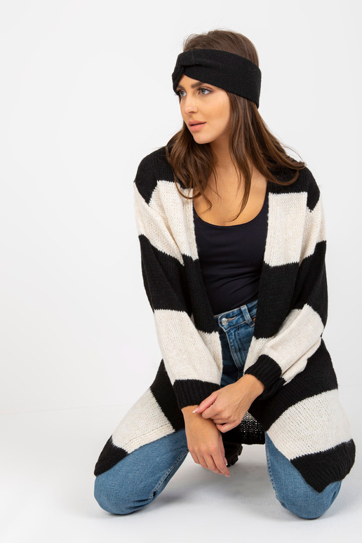 Ekrūmelns brīvs adīts jaciņš OCH BELLA