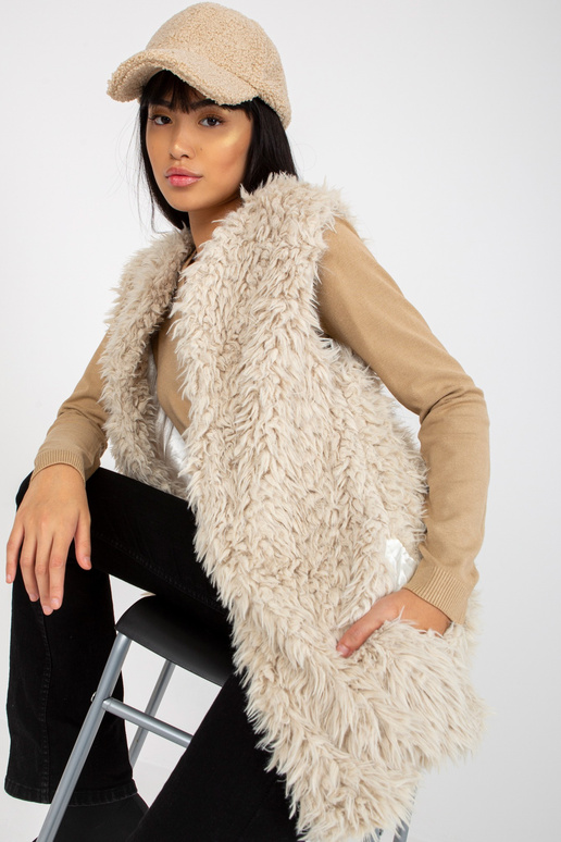 Hallie's bēšā kažokādas veste